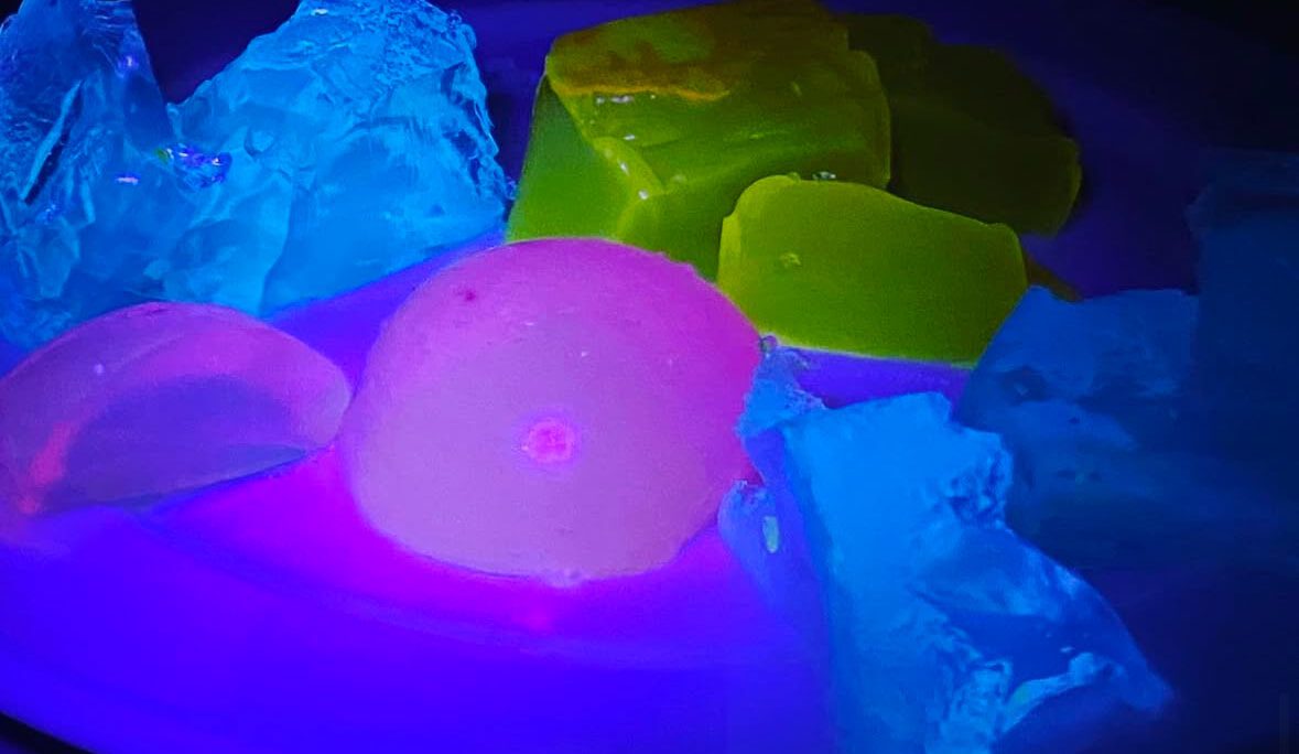 DIY Fluoreszierende Gummibärchen